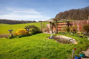 Garden/View- click for photo gallery